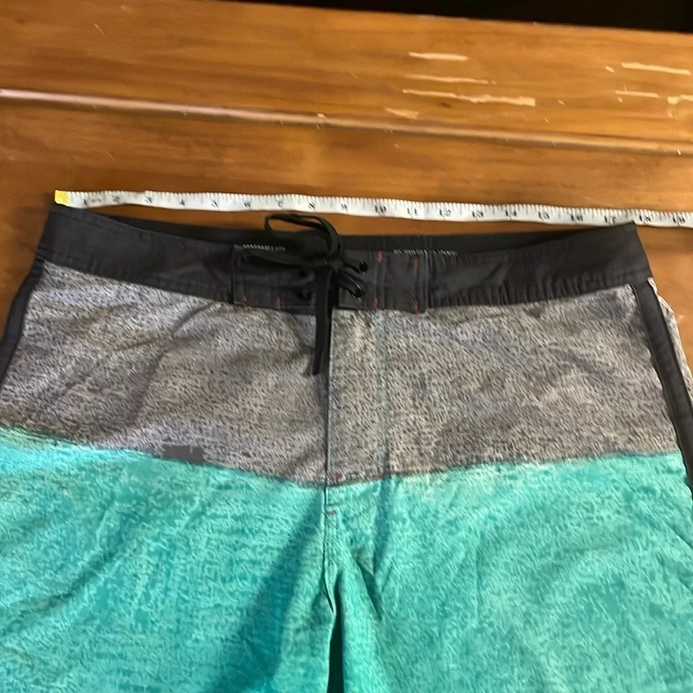 RVCA Board Shorts Size 33